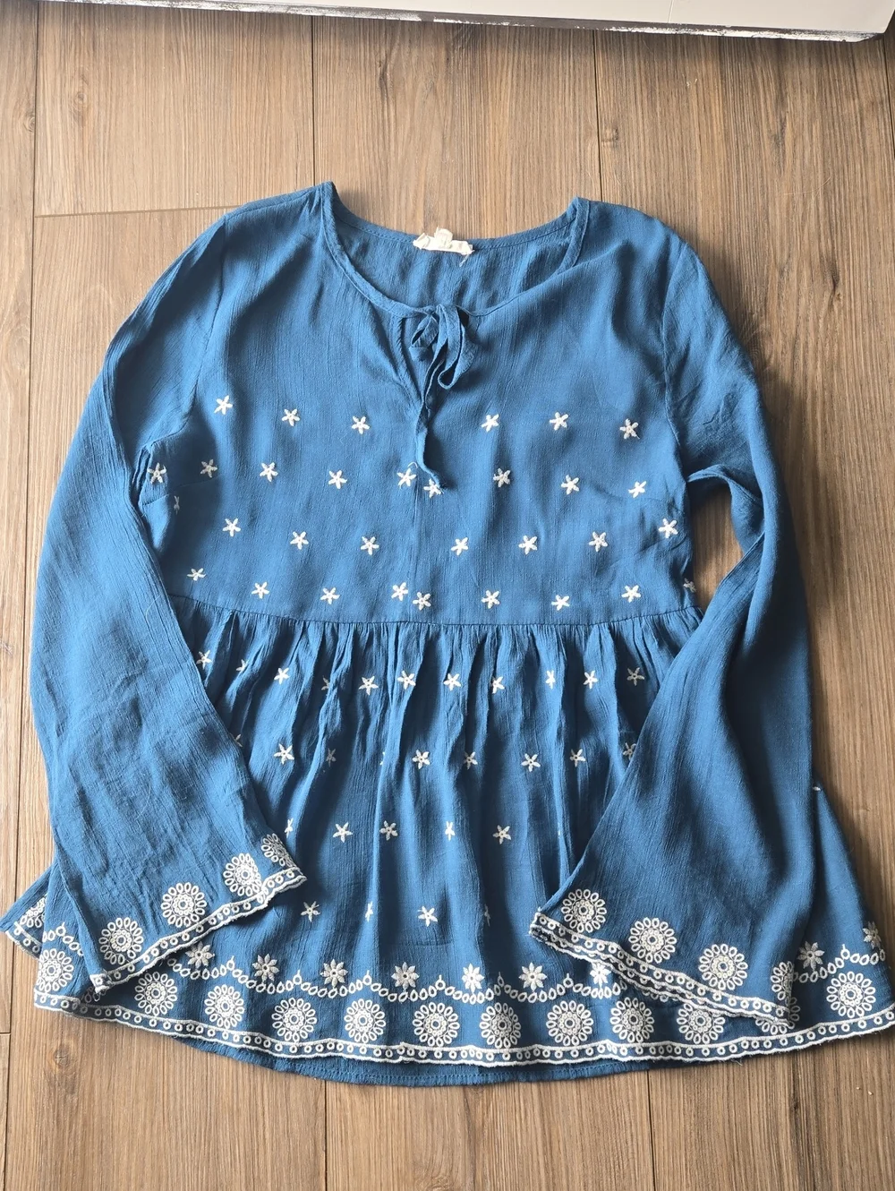 Entro Embroidered Stars Baby Doll Top